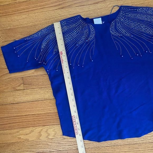 New, Luna Short sleeve Sweater, Size LARGE - Picture 4 of 4